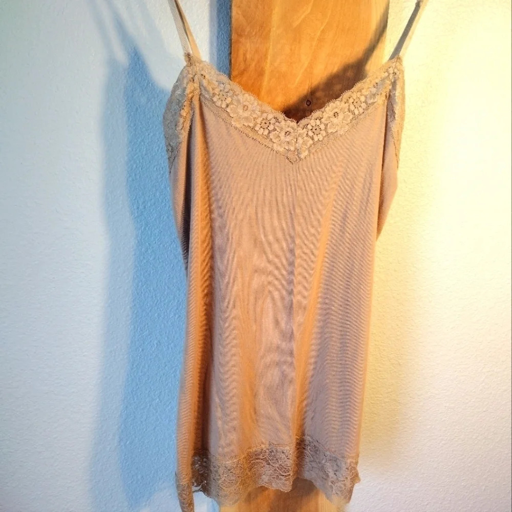 Polly and Esther Light Brown Tan Lace Trim Cami Strap Camisole Top. Size… - Picture 7 of 9